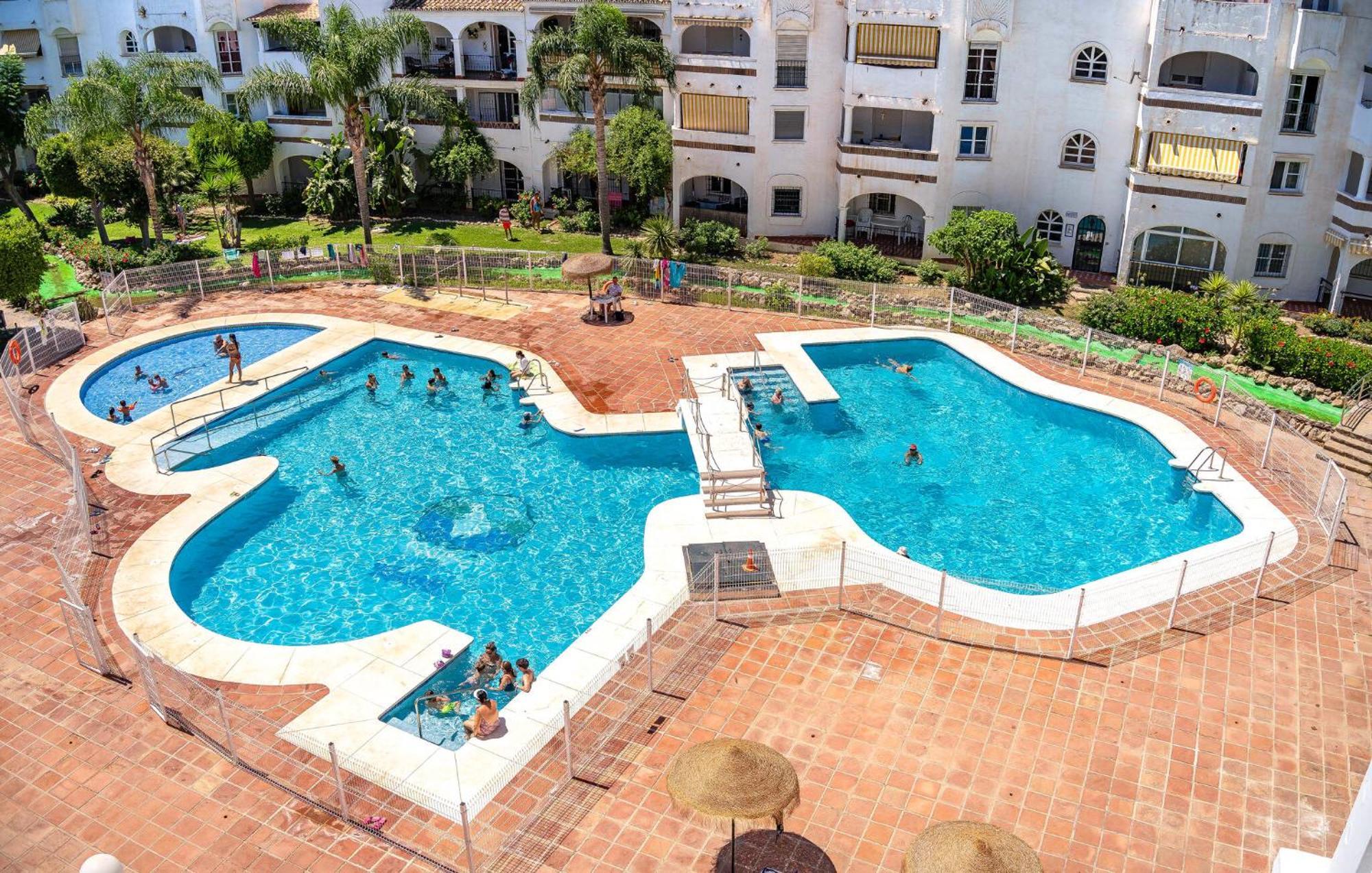 2 Bedroom In Appartement Benalmádena